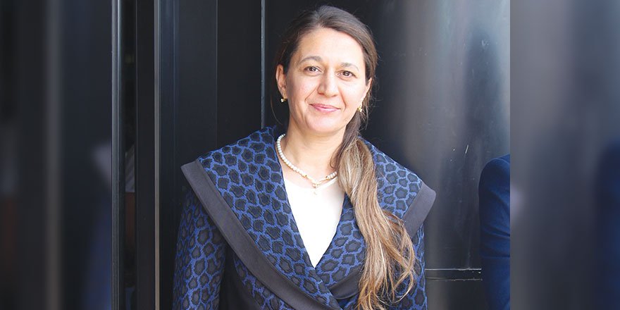 İnci Okumuş Portre